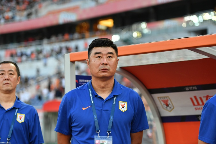 此前8罚全铁不是偶然？周琦本场首次站上罚球线 2罚全铁