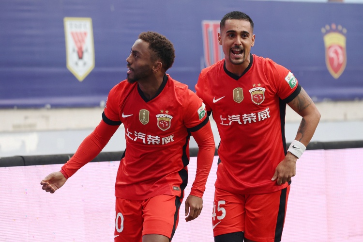 过山车！周琦近3场罚球：对阵吉林8罚0中 战浙江7中6 今天7罚1中