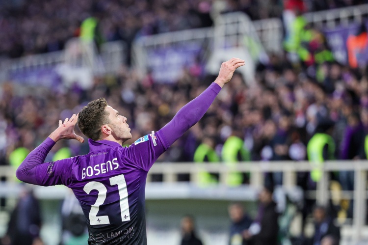 此前8罚全铁不是偶然？周琦本场首次站上罚球线 2罚全铁